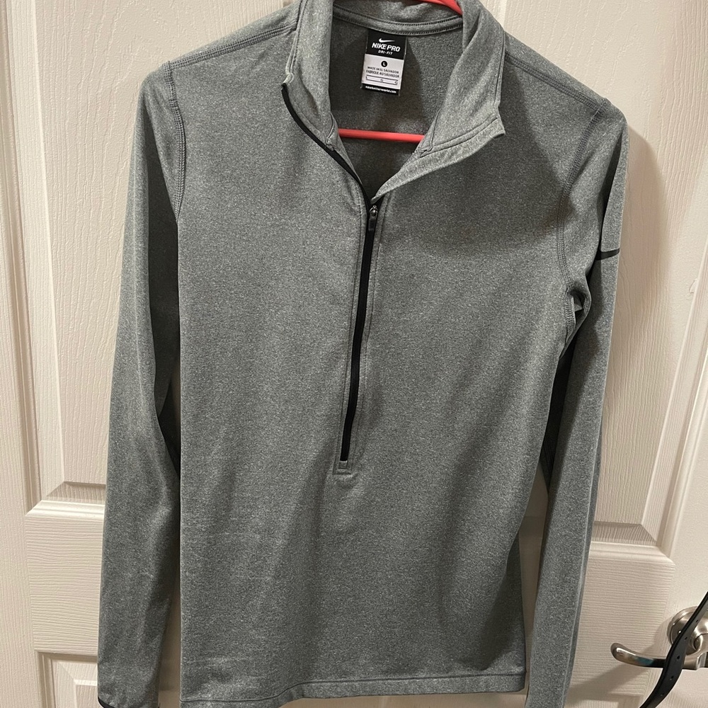 Nike large quarter zip